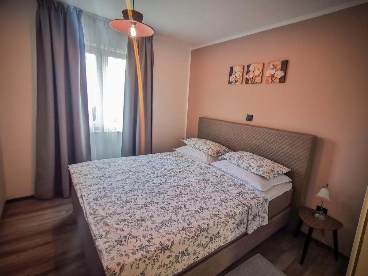 Premium Apartments Tade Funtana Exteriér fotografie