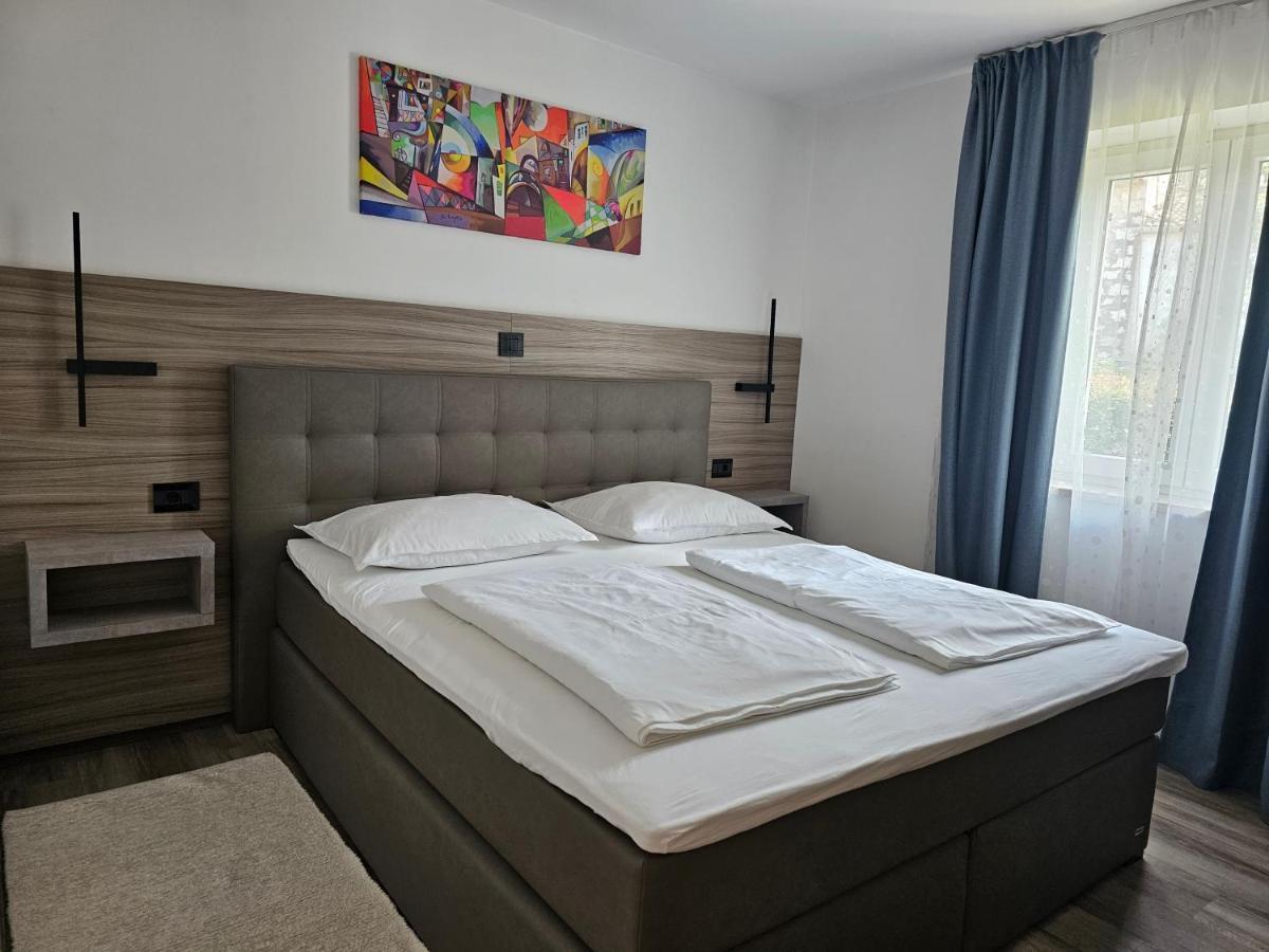 Premium Apartments Tade Funtana Exteriér fotografie
