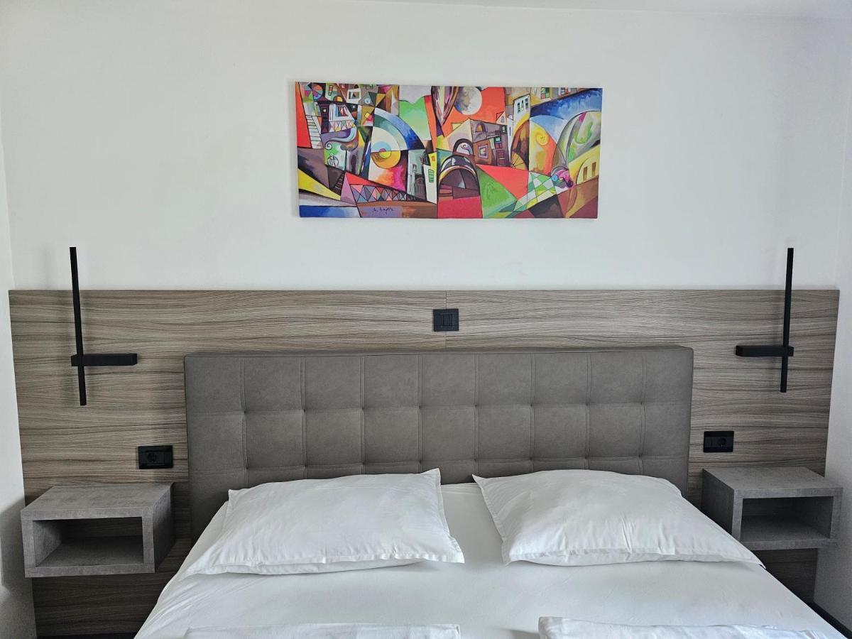 Premium Apartments Tade Funtana Exteriér fotografie